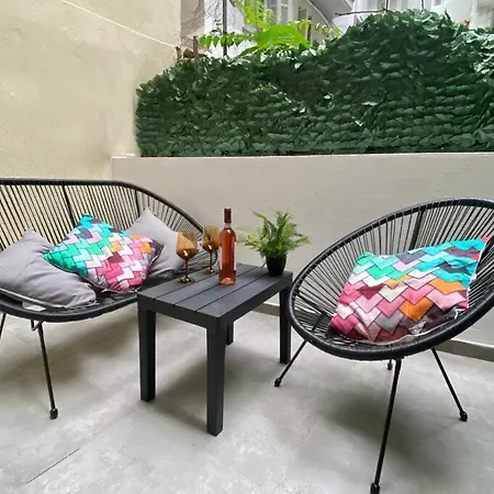 Appartement Crystal Studio-downtown Escape-navarinou Square